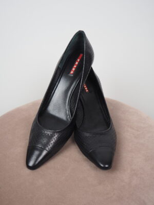 Prada Black Pointed Heels Size 39