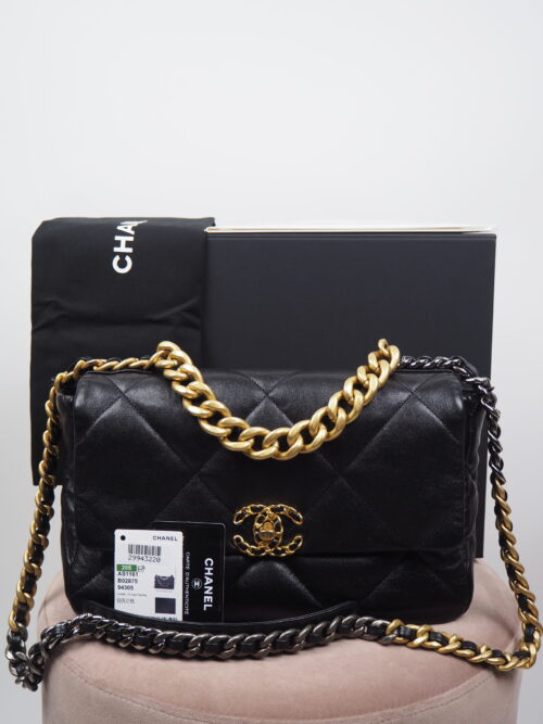 Chanel Black Leather 19 Handbag Size Large - Image 8