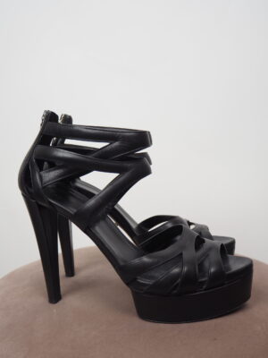 Gucci Black Leather Heels Size 40