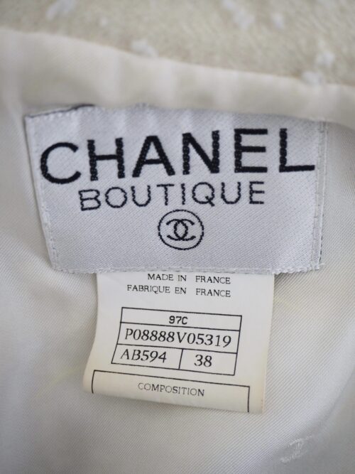 Chanel White Wool Blazer Size FR 38 - Image 4
