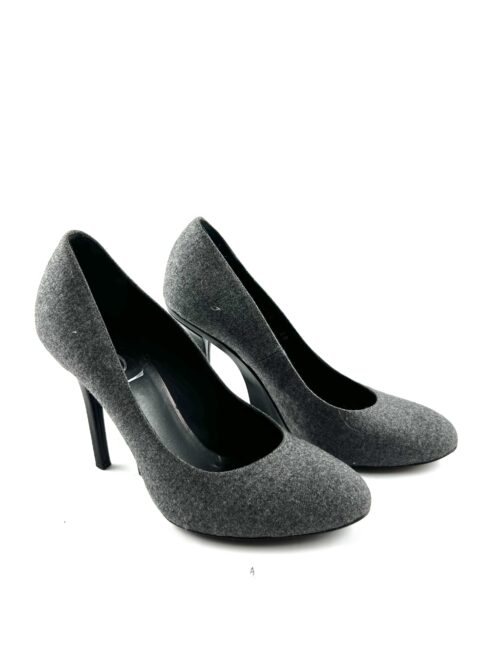 Yves Saint Laurent high-heeled pumps