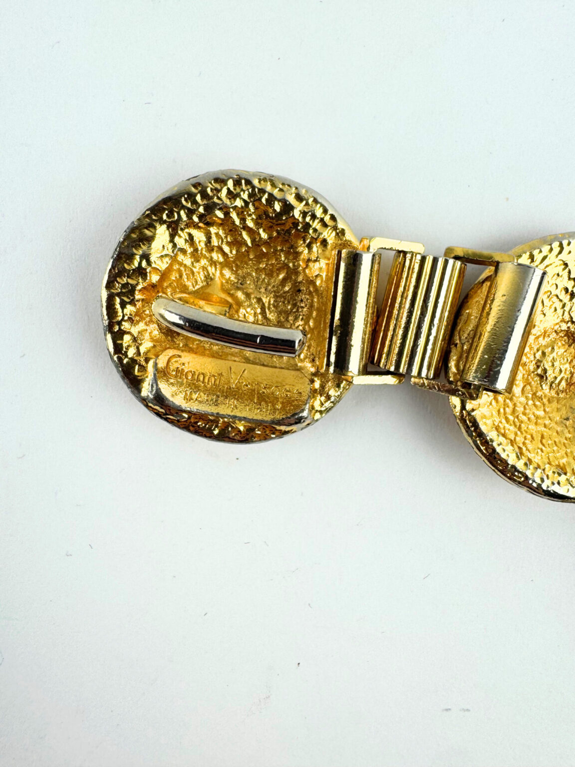 Gianni Versace chain belt gold
